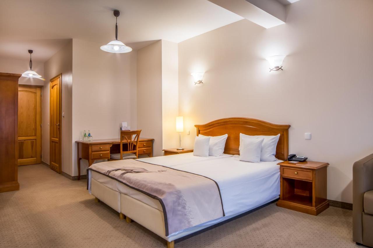 Hotel Nosalowy Dwor Zakopane Dış mekan fotoğraf